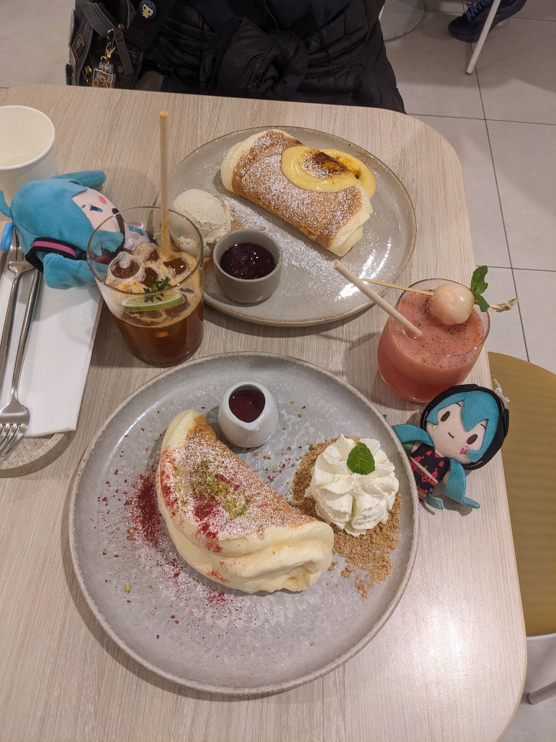 mikus lying with souffle pancakes and drinks mikus lying with souffle pancakes and drinks