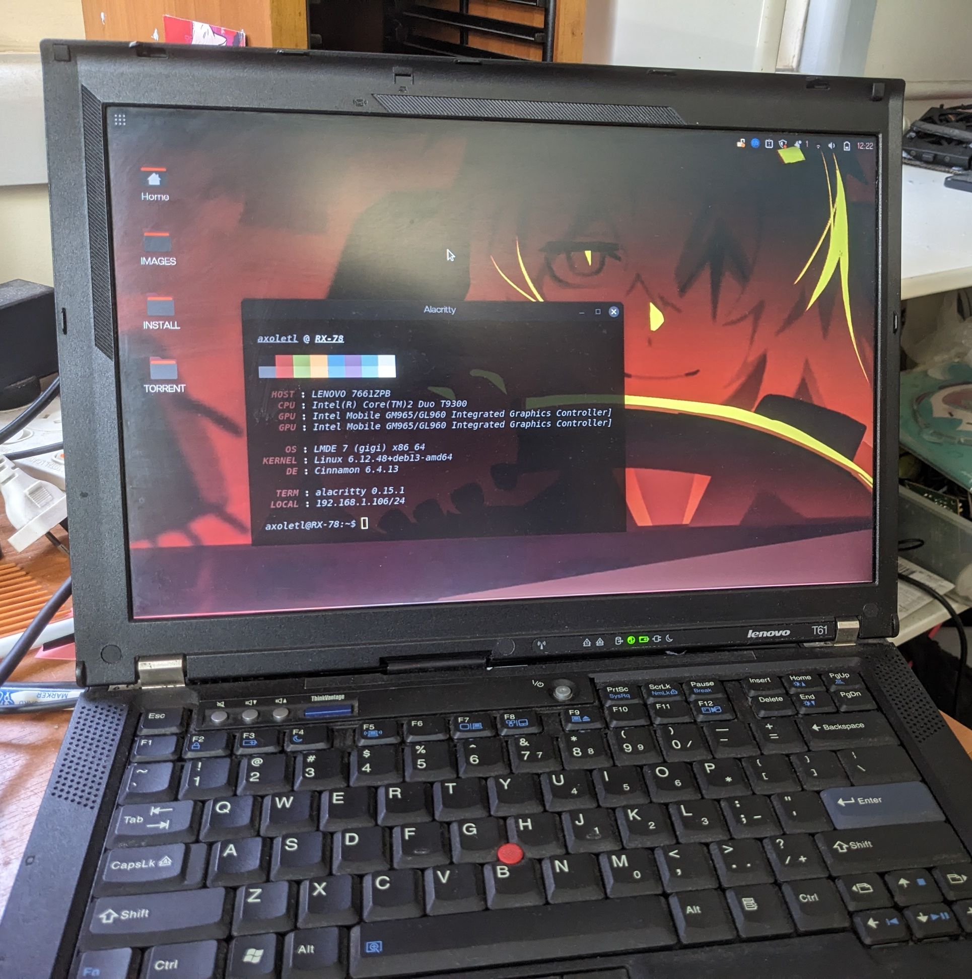 photo of thinkpad running lmde 7 photo of thinkpad running lmde 7